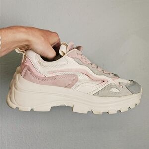 DIANTHUS: ZARA Pastel Sneakers
